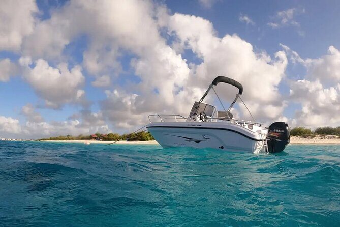 Bonaire Full Day Boat Rental Voyager 19 - Why Choose the Bonaire Full Day Boat Rental?