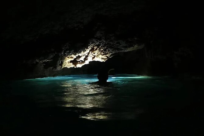 Bonaires Caves Revealed: Climb, Snorkel, and Explore the Magic - Discover the Hidden Caves