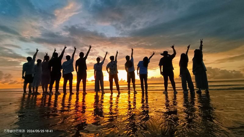 Bongawan Mangrove Cruise and Fireflies Tour - A pause for refreshments and dinner