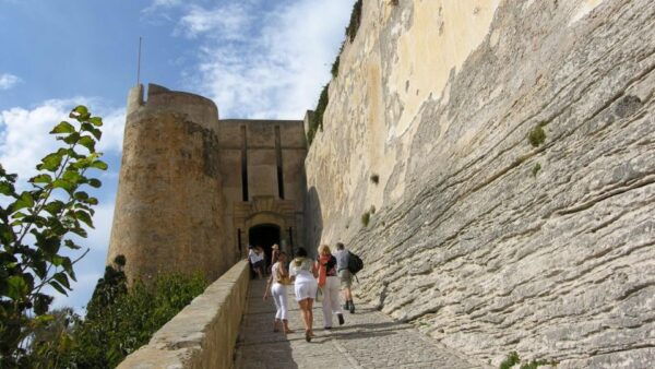 BONIFACIO - CORSICA: A TRIP FROM SARDINIA - Directions