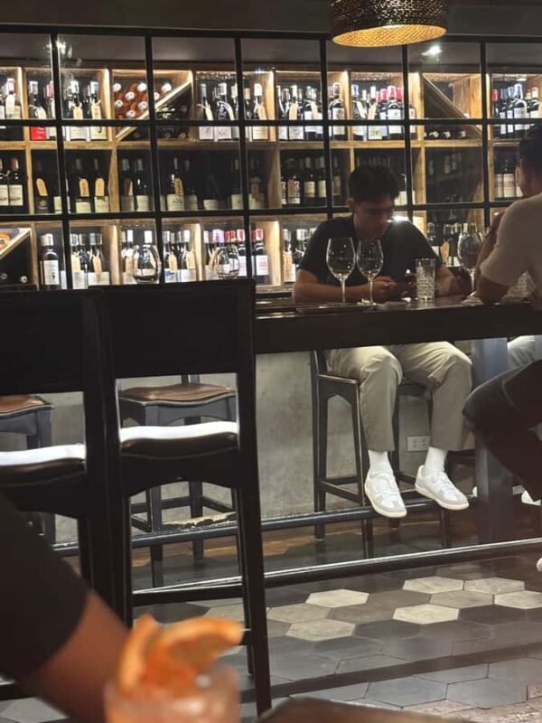 Bonifacio global city and Makati barhopping night life tour - Practical Tips for Making the Most of the Tour