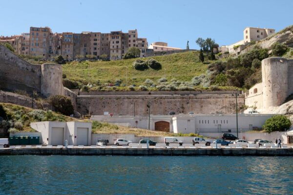 Bonifacio, Isola Piana, Isola Lavezzi Tour by Speedboat - The Sum Up