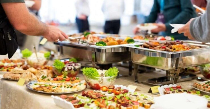 Bonn: American Brunch Buffet With Live Music - Live Music: Golden Hits From the 50s and 60s
