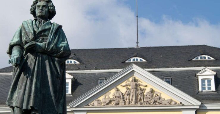 Bonn: City Exploration Game and Tour - Experience Highlights