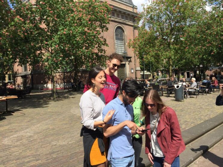 Bonn: Murder Crime Game Self-Guided Interactive Tour - Experience