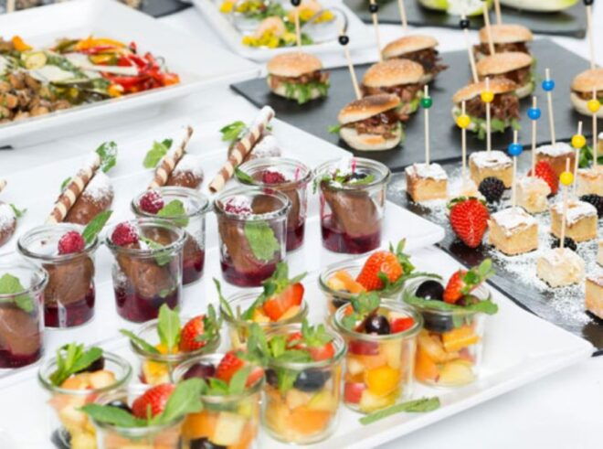 Bonn: Sunday Brunch Buffet With Cologne Live Music - Reservation and Payment Options