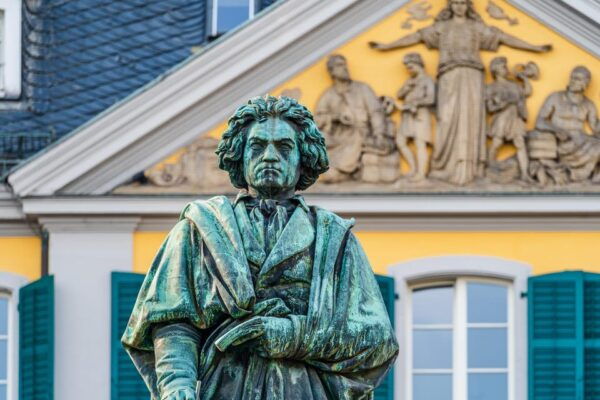 Bonn: Walking Tour With Audio Guide on App - The Sum Up