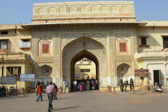 Book Admission Tickets, Cab & Tour Guide For Jaipur - Tips for Making the Most of Your Tour