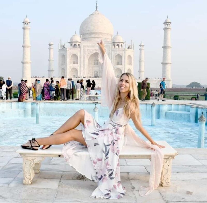 Book Entrance Tickets of Taj Mahal with Express Entry. - Convenience and Value