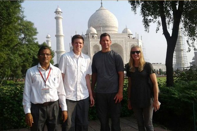 Book Official Guide for Taj Mahal & Fort. - Inclusions