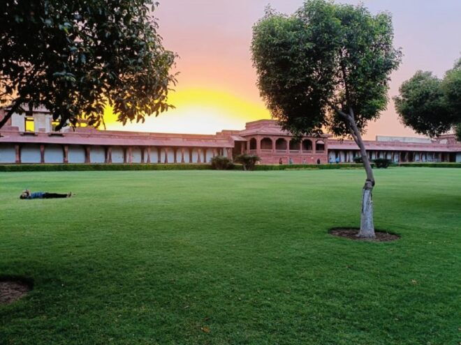 Book Official Tour Guide for Fatehpur Sikri. - Booking Information