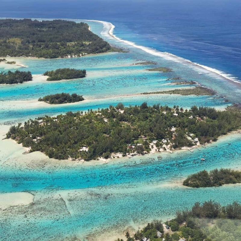 Bora-Bora 30 minutes private flight in light aircraft - Why This Experience Stands Out