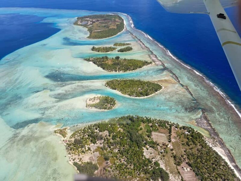 Bora-Bora 30 minutes private flight in light aircraft - The Sum Up