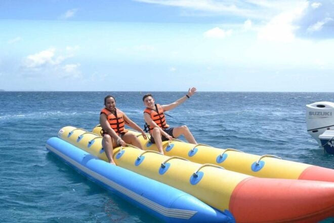 Boracay: Banana Boat Ride - Safety and Equipment