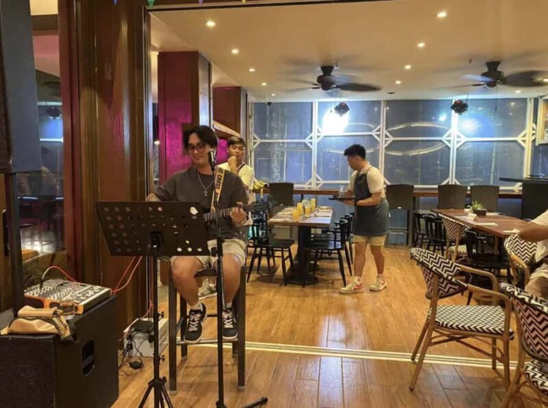 Boracay: Beachfront Buffet with Live Music - The Sum Up: Who Will Love This Experience?