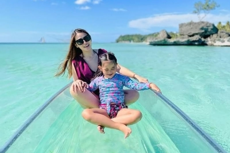 Boracay Crystal Kayak Photo-op Experience - What the low price does, and does not, buy