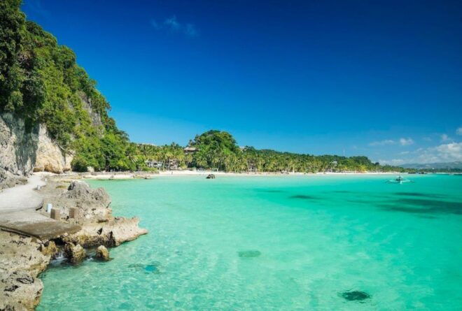 Boracay Island Hopping Parasailing (SharedTour) - Highlights