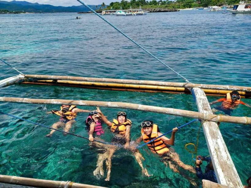 Boracay: Island Hopping w/ Lunch, Parasailing, Crystal Cove - An In-Depth Look at the Boracay Island Hopping Tour  