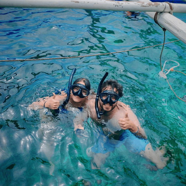 Boracay: Island Hopping with Lunch and Parasailing - Practical Tips for a Smooth Experience