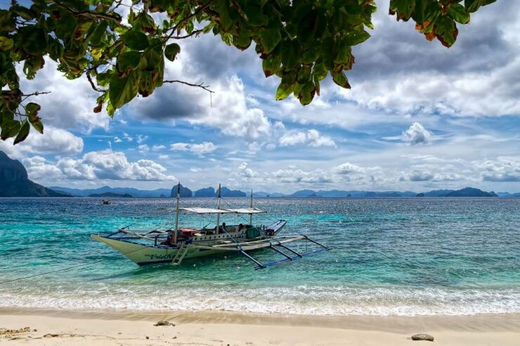 Boracay: Private Island Hopping & Snorkeling Tour - Tour Highlights