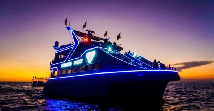 Boracay: Scenic Sunset Cruise With Live Music - Overview of the Sunset Cruise