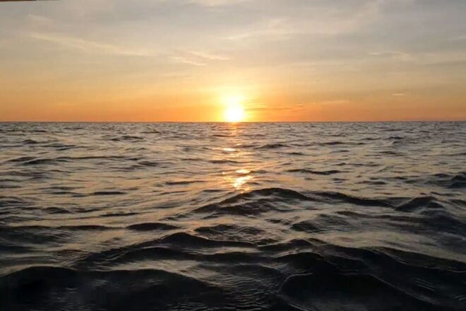 Boracay: Sunset Boat Party With Snacks - Full Description