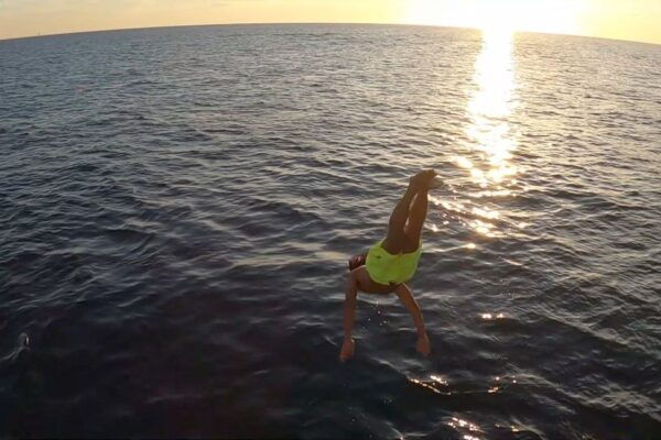 Boracay: Sunset Boat Party With Snacks - The Sum Up