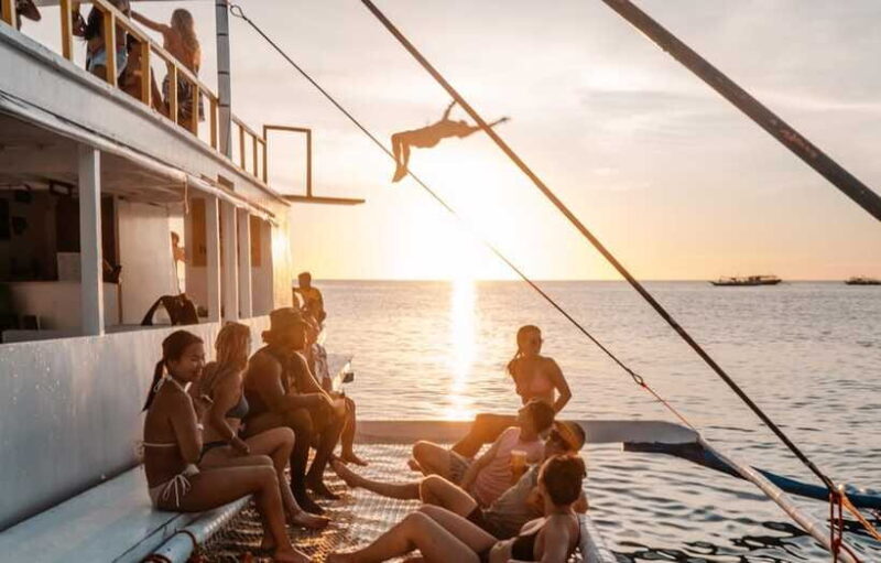 Boracay: Sunset Cruise Boat Party by Haqqy Life - Who Would Love This Tour?