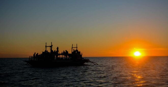 Boracay: Sunset Cruise With Water Activities - Sunset Sail and Water Activities