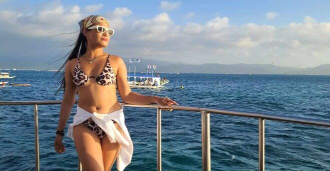 Boracay Sunset Yacht Party Experience - Activity Description