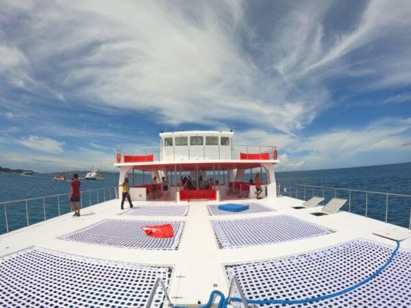Boracay: Yacht Party With Activities, Food, and Drinks - Directions