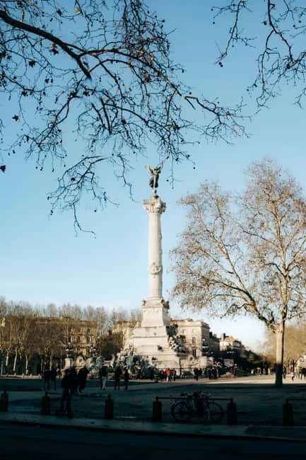 Bordeaux 1h30 City Walking Tour: Discover Historic Landmarks - What to Expect During the Tour