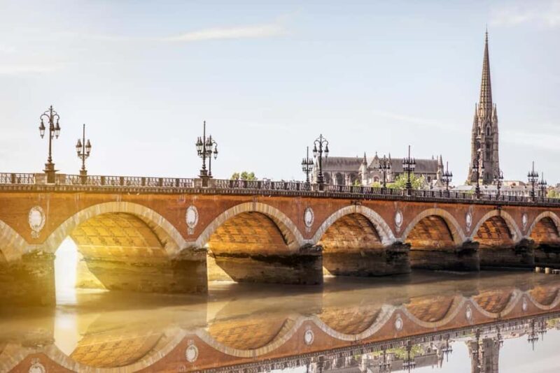 Bordeaux: 2-hour Best Intro Walking Tour with a Local - Good To Know