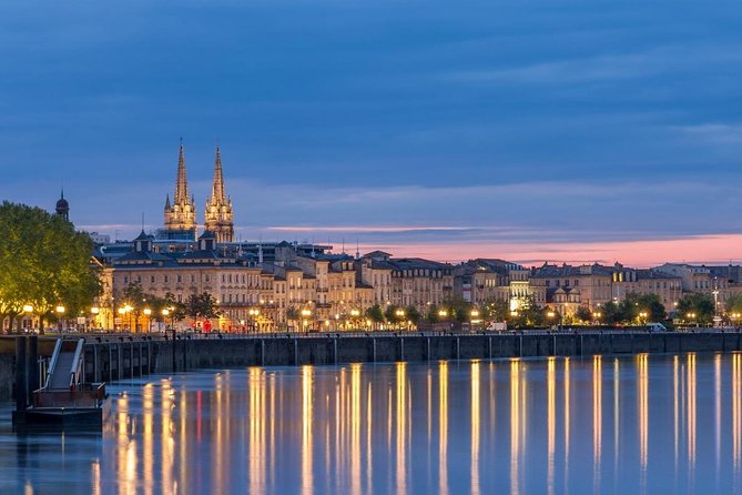 Bordeaux Airport Transfers: Bordeaux to Bordeaux Airport BOD in Luxury Van - Limited Time Offer