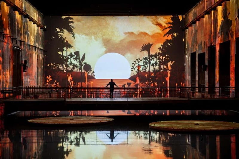 Bordeaux : Bassins des Lumières Billet dentrée - Exploring Bordeaux’s Bassins des Lumières: An Immersive Art Experience in an Unusual Setting