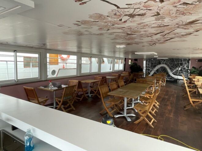 Bordeaux: Brunch and Cruise Aboard Yacht De Bordeaux - Booking Information