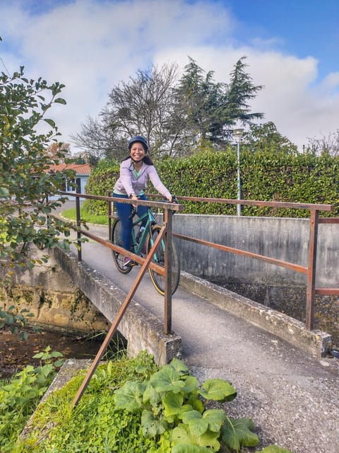 Bordeaux by Gravel Bike : Historic Center & Vineyards - Vineyard Visits and Wine Tasting