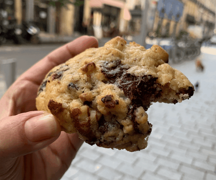 Bordeaux: Chocolate & Pastries Food Tour | 6+ Tastings - The Knowledgeable Local Guide