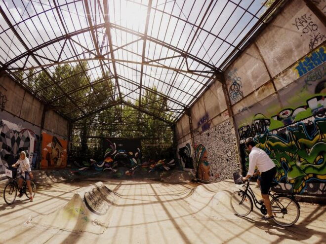 Bordeaux: Essentials 3-Hour Bike Ride - Tour Experience