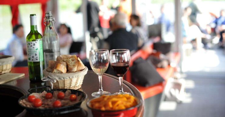 Bordeaux: Evening Apéritif Cruise on the River Garonne - Highlights of the Apéritif Cruise