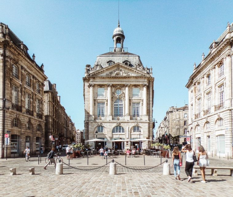 Bordeaux: Exclusive Private Guided Walking Tour - Itinerary Highlights