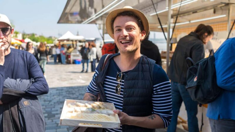 Bordeaux: Farmers Market Tour & Gourmet River Cruise - Authenticity & Local Flavor