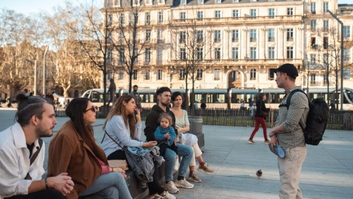 Bordeaux: Food and Wine Tour With Local Delicacies - Customer Experiences and Feedback