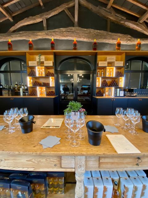 Bordeaux : Full Day Wine Tastings & Lunch - Language and Group Size
