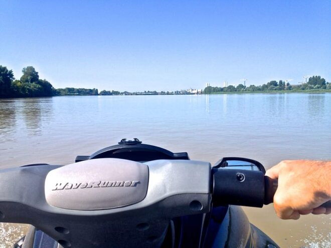 Bordeaux: Guided Jet Ski Tour 1 Hour - Whats Included in the Tour