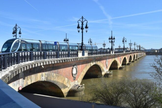 Bordeaux: Guided Walking Tour - Reviews and Ratings