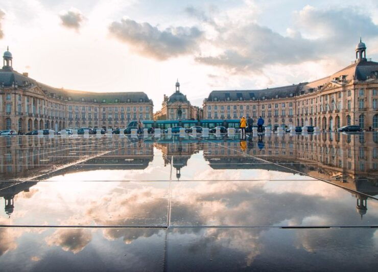 Bordeaux : Must-sees's Private Guided Walking Tour - Activity Details