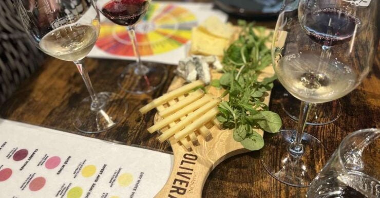 Bordeaux: Organic Traditional Food and Wine Tour - Booking Details