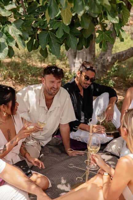 Bordeaux: Private Horseback Ride + Wine Tasting + Picnic - Good To Know