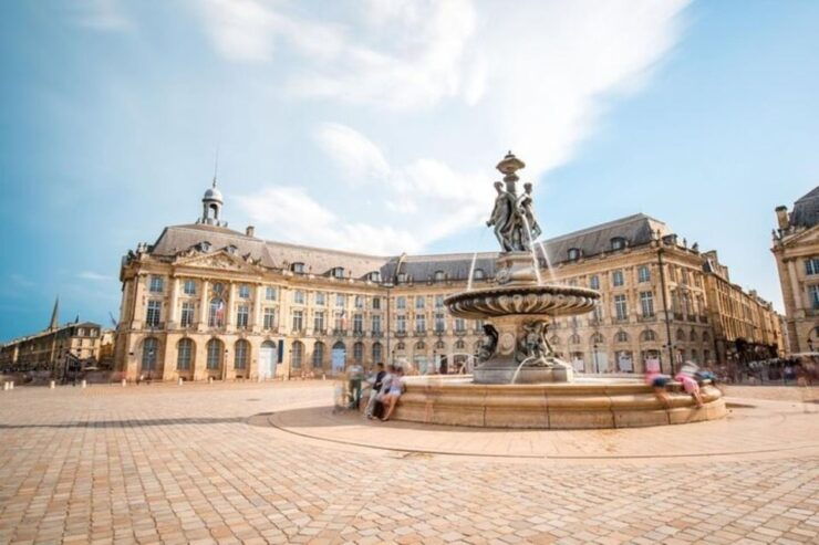 Bordeaux: Private Street Art Tour - Tour Details